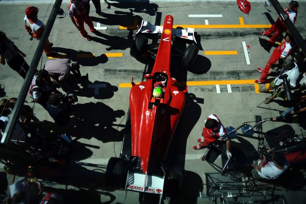 Bolid_Ferrari_Felipe_Prix_4564096