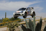 Dwa Volkswageny prowadzą na półmetku cyklu WRC 2013
