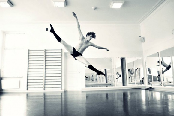 Rafała Minkiewicza – zdolnego i skromnego tancerza – tłumy wspierają przez inter LIFESTYLE, Sport - Rafał Minkiewicz swoją pracowitością i pasją przekonuje do siebie innych, również polskie gwiazdy.