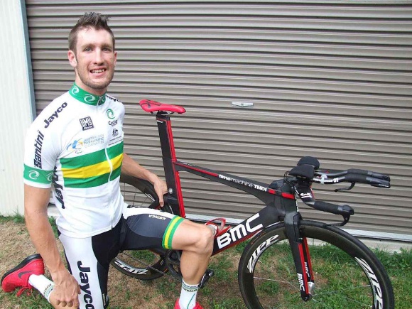 David Nicholas. Wytrwałość i determinacja LIFESTYLE, Sport - David Nicholas to jeden z najbardziej utytułowanych parakolarzy na świecie. Mimo że urodził się z porażeniem mózgowym, Nicholas nie daje za wygraną i z dużym powodzeniem startuje w wyścigach.