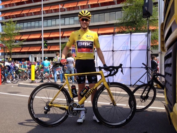 Rohan Dennis i jego żółty BMC teammachine SLR01 LIFESTYLE, Sport - W tegorocznym Tour de France Rohan Dennis, jeden z czołowych zawodników BMC Racing Team, wygrał już dwa etapy – indywidualną i zespołową jazdę na czas.