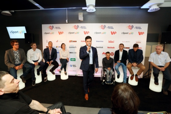„Polska Goni Europę” – startuje I edycja kampanii LIFESTYLE, Sport - W dniu 12 maja w Warszawskim WUM-ie odbyła się inauguracja dwóch inicjatyw sportowych - ogólnopolskiej kampanii sportowej „Polska Goni Europę” oraz innowacyjnej platformy treningowej i-Sport.