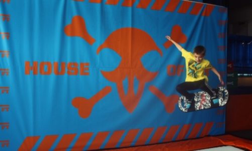 Przełam grawitację w House of Air