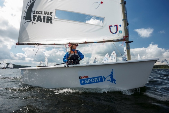 Optimiści podsumowują sezon LIFESTYLE, Sport - Cykl regat Pucharu Polski Kinder+Sport Optimist gr. B zakończony! Sezon jesienno-zimowy to czas na podsumowania, przygotowań i upowszechnianie żeglarstwa.