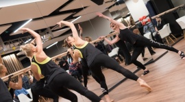 15-minutowe treningi debiutują we Wrocławiu. Wypróbuj bezpłatnie. LIFESTYLE, Sport - Kwadrans, który pozwoli zdobyć upragniony sześciopak, poprawić kondycję i ogólną sprawność. 4 zróżnicowane programy treningowe Xpress Class opracowane w Centrum Innowacji Holmes Place już dostępne we Wrocławiu.