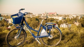Wavelo otwiera się na turystów. Specjalna karta upraszcza wypożyczanie roweru LIFESTYLE, Sport - Dzięki współpracy z firmą Discover Cracow, turyści odwiedzający miasto będą mogli skorzystać ze specjalnie przygotowanych kart Wavelo. Umożliwią one łatwe wypożyczenie roweru, bez potrzeby rejestracji w systemie.