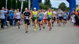 Stolarze powalczą o Złoty Hebel w biegu charytatywnym. Zapisz się LIFESTYLE, Sport - Ruszyły zapisy do II ORiSTO Biegu Stolarskiego o Złoty Hebel na dystansie 10 km, który odbędzie się w połowie września w Grodzicznie. W tym roku pobiegną także dzieci. Organizatorzy przekażą część wpisowego na rehabilitację siedmioletniej Lenki.