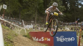 Maja Włoszczowska pierwsza w Pucharze Świata w Val di Sole LIFESTYLE, Sport - Zawodniczka Kross Racing Team w niedzielę, 8 lipca, po ataku na przedostatniej rundzie zwyciężyła w 4 edycji Pucharu Świata w kolarstwie górskim we Włoszech