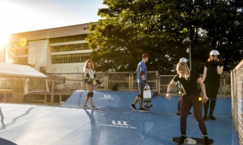 Spędź resztę wakacji aktywnie – Wola Park Summer Camp zaprasza!