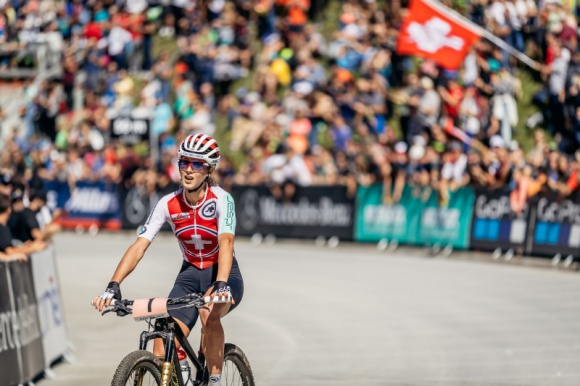 Maja Włoszczowska i Jolanda Neff bez podium, ale ścigały się dzielnie LIFESTYLE, Sport - W mistrzostwach świata w szwajcarskim Lenzerheide dwukrotna srebrna medalistka olimpijska Maja Włoszczowska zajęła 5 miejsce.