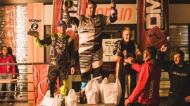 Paweł Trela z pucharem na zakończenie sezon driftingowego LIFESTYLE, Sport - W ostatni weekend na podwarszawskim Torze Modlin odbyła się szósta, ostatnia w tym sezonie runda Driftingowych Mistrzostw Polski.