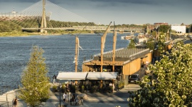 Fitness na Bulwarach Wiślanych LIFESTYLE, Sport - Rusza cykl treningów na warszawskich bulwarach nad Wisłą. Zajęcia poprowadzą instruktorzy Zdrofit – największej sieci klubów fitness w Polsce. W treningach można uczestniczyć nieodpłatnie.