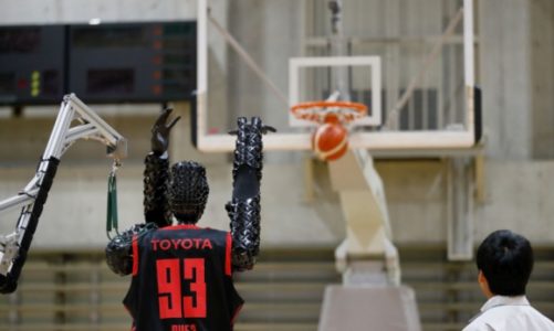 Grający w koszykówkę robot Toyoty pobił rekord Guinnessa