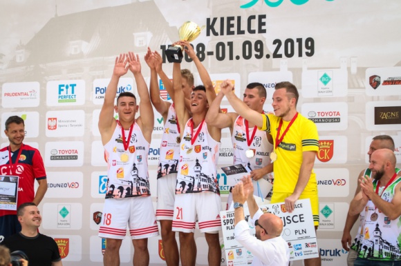 Polbruk SA jest Sponsorem Głównym Festiwalu Sportów Plażowych 2019 w Kielcach - LIFESTYLE, Sport - Firma Polbruk SA jest Sponsorem Głównym Festiwalu Sportów Plażowych, który odbywa się w dniach od 17 sierpnia do 1 września 2019r. w Kielcach. Jest to jedyne wydarzenie tego rodzaju w Polsce.