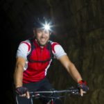 Sport jesienią. Jak dobrać odzież i sprzęt?