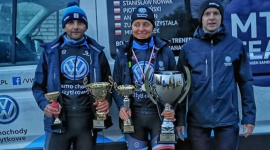 Podwójne zwycięstwo zawodników Volkswagena w Kurowie LIFESTYLE, Sport - Po doskonałych występach w sobotę, w niedzielę zawodnicy Volkswagen Samochody Użytkowe MTB Team ponownie mogli cieszyć się z dwóch zwycięstw w kolejnym przystanku przełajowego Pucharu Polski.