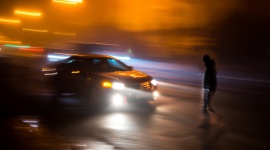 Pieszy na drodze. O czym powinien pamiętać?