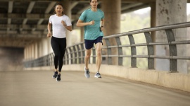 ASICS przedstawia nowe badania w ramach kampanii „Run to feel”