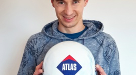 ATLAS i Kamil Stoch – współpraca przedłużona na kolejne dwa sezony! LIFESTYLE, Sport - ATLAS, wiodący producent chemii budowlanej, przez kolejne dwa sezony wspierać będzie najlepszego polskiego skoczka narciarskiego.